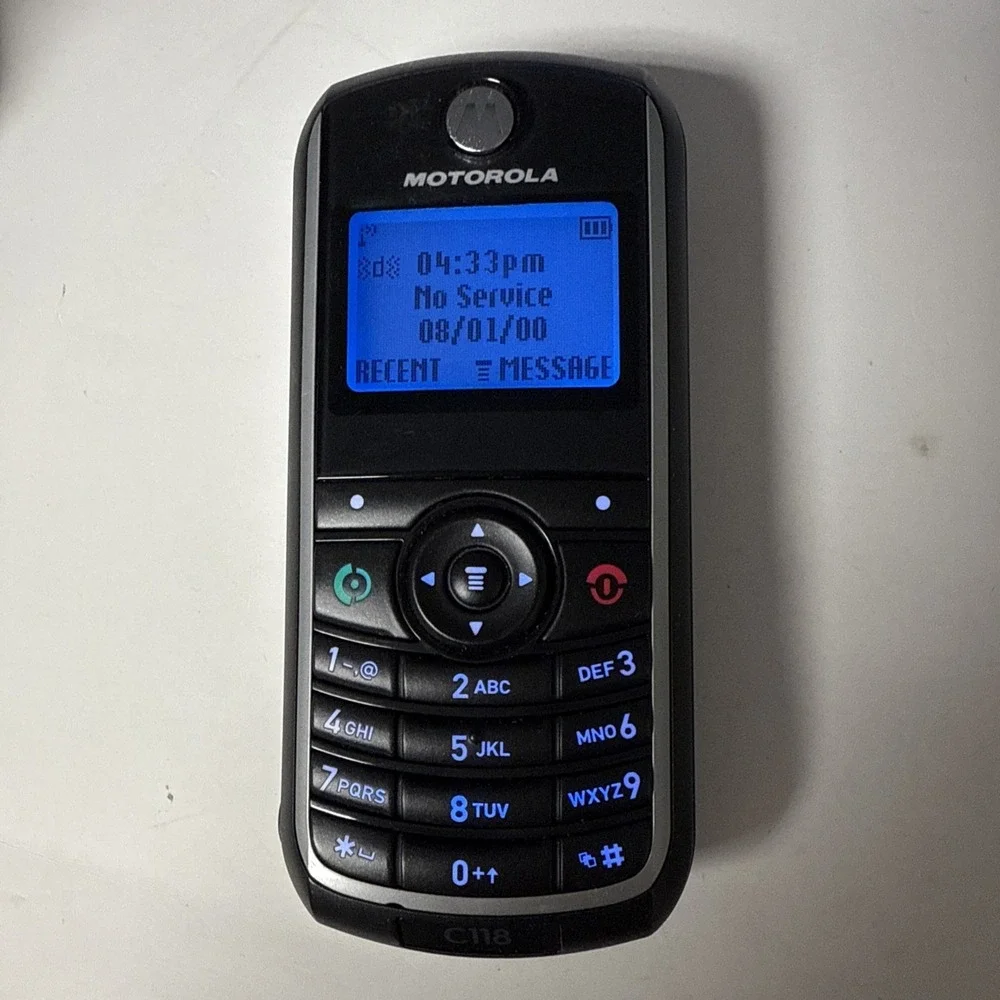 Vintage Motorola C118 Mobal World Cell Cellular Phone With Adapter Set Powers On
